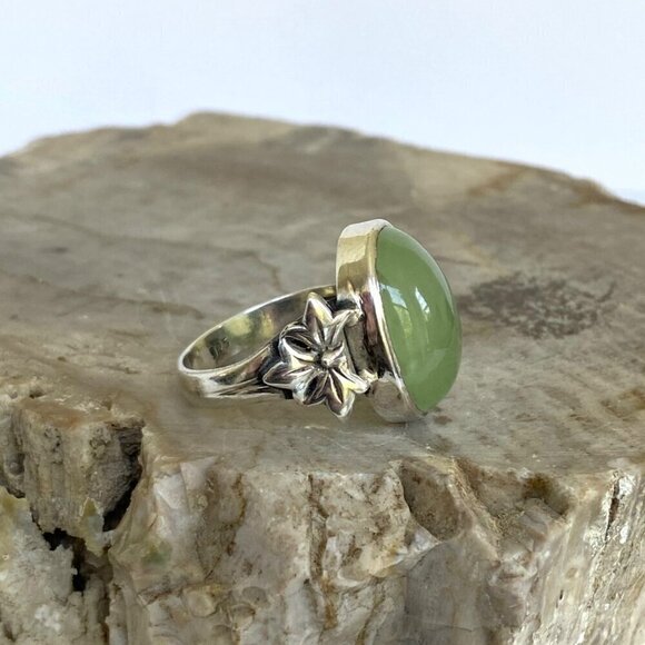 Sterling Silver 925 Oval Bezel Set Green Chalcedony Quartz Leaf Ring Sz 8.5 - Picture 4 of 16